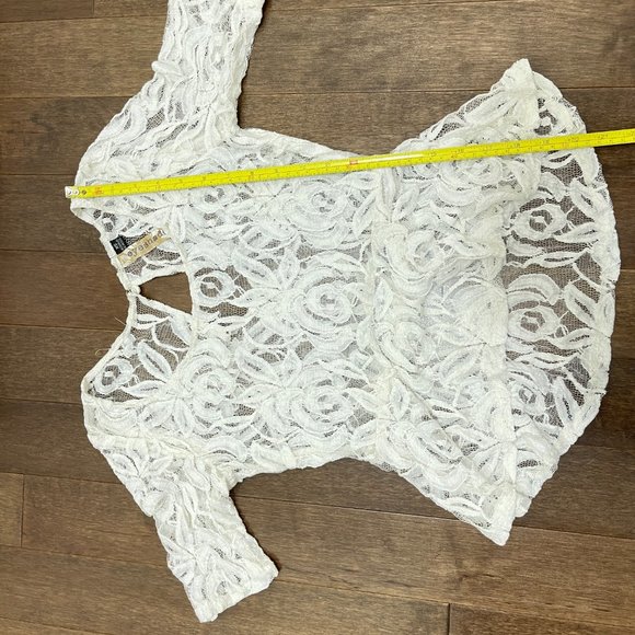 Eyeshadow Lace Peplum Top sz XS - Picture 11 of 12